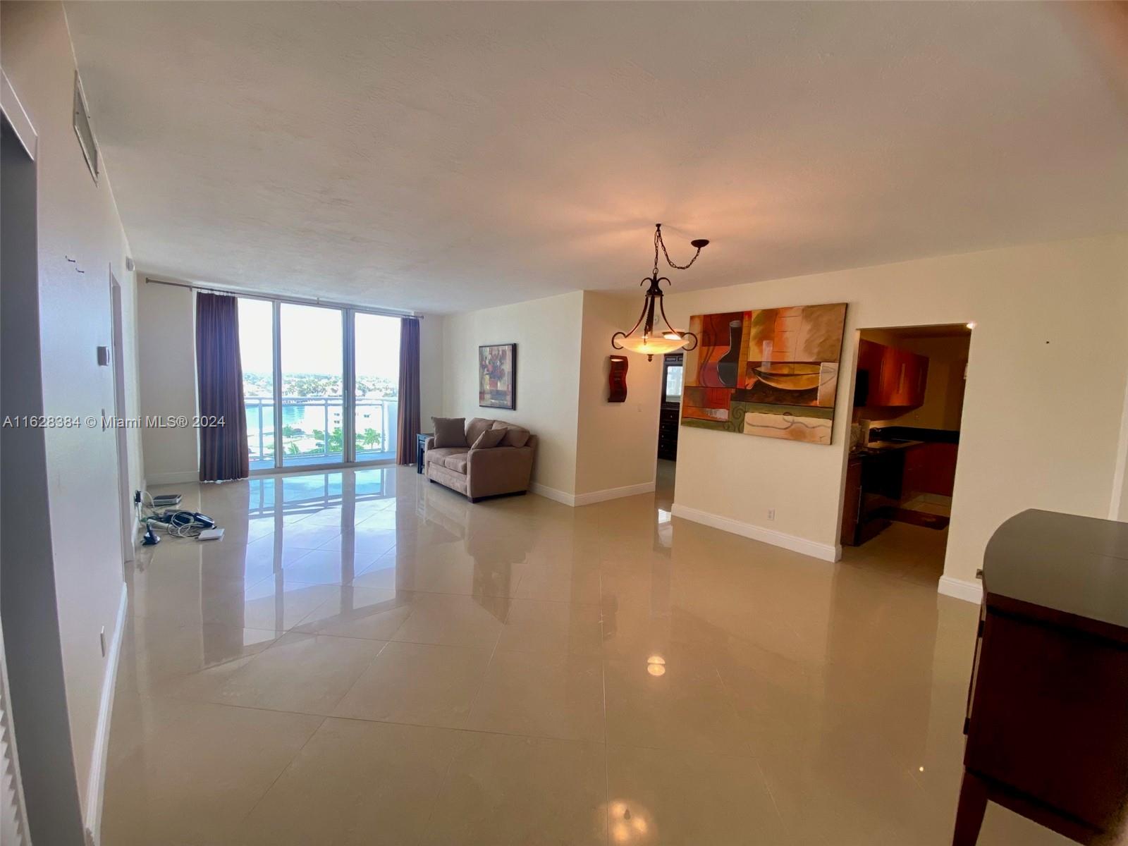 3001 S Ocean Dr 829 Property Photo 2
