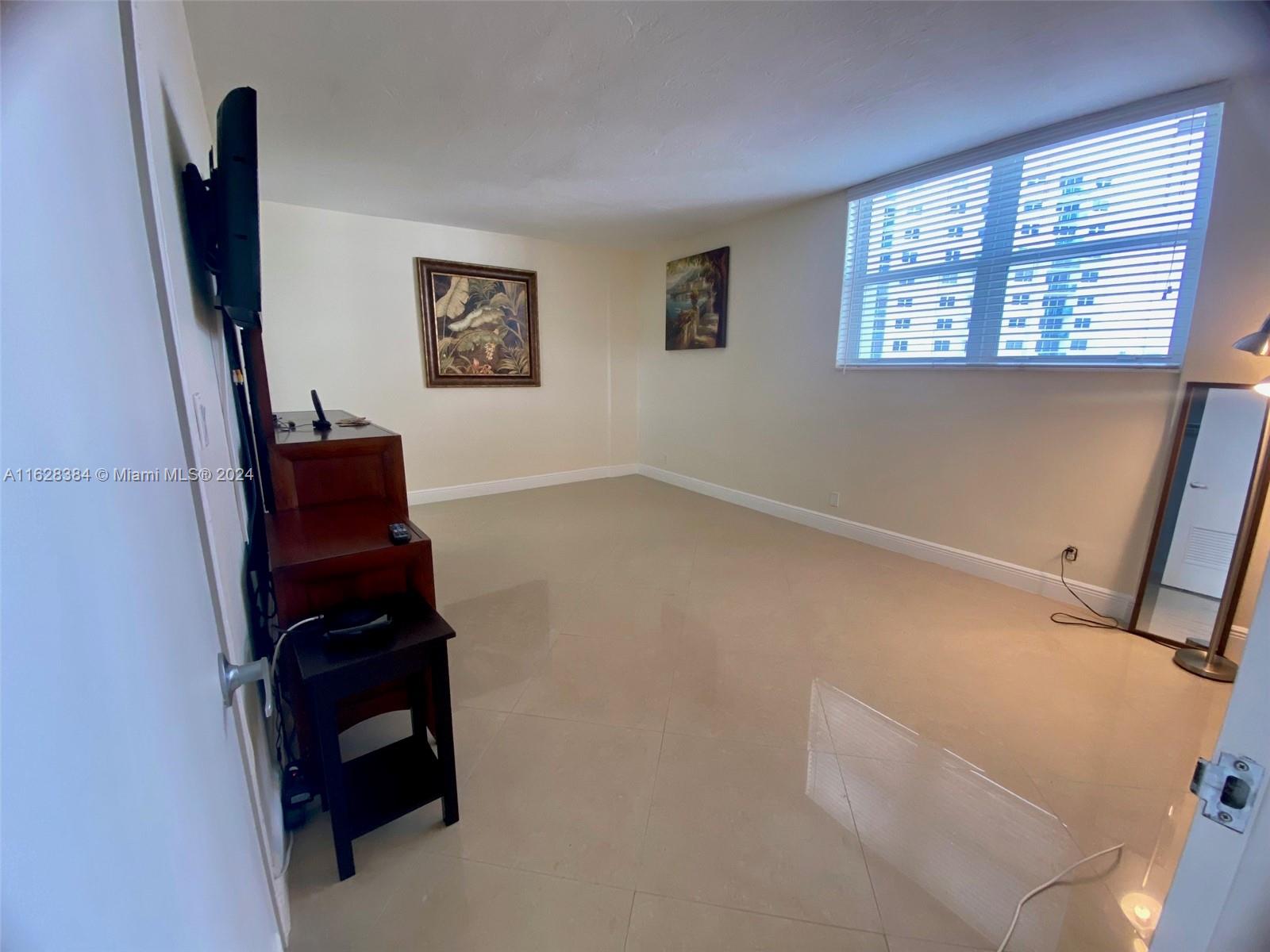 3001 S Ocean Dr 829 Property Photo 13