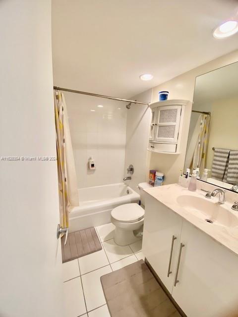 3001 S Ocean Dr 829 Property Photo 16
