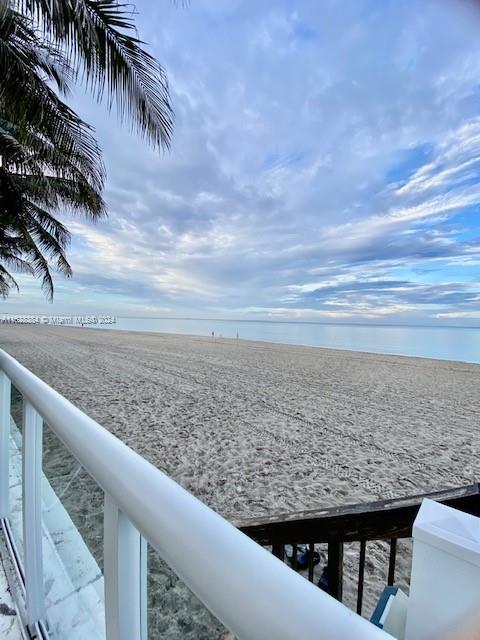 3001 S Ocean Dr 829 Property Photo 24