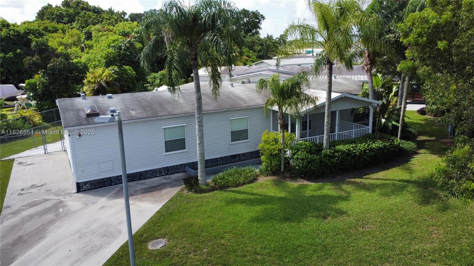 35303 Sw 180 Av #322 & 321 Property Photo 41