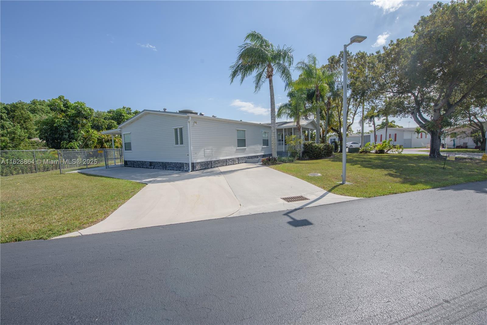 35303 Sw 180 Av #322 & 321 Property Photo 47