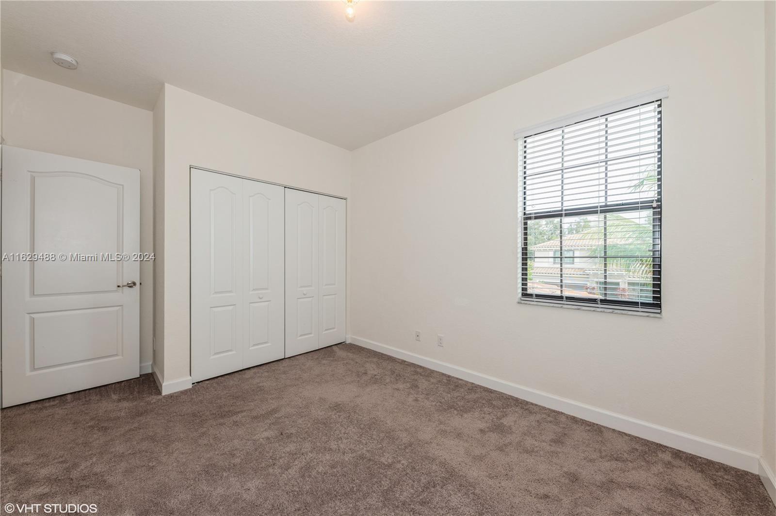 9008 Gulf Cove Dr Property Photo 9