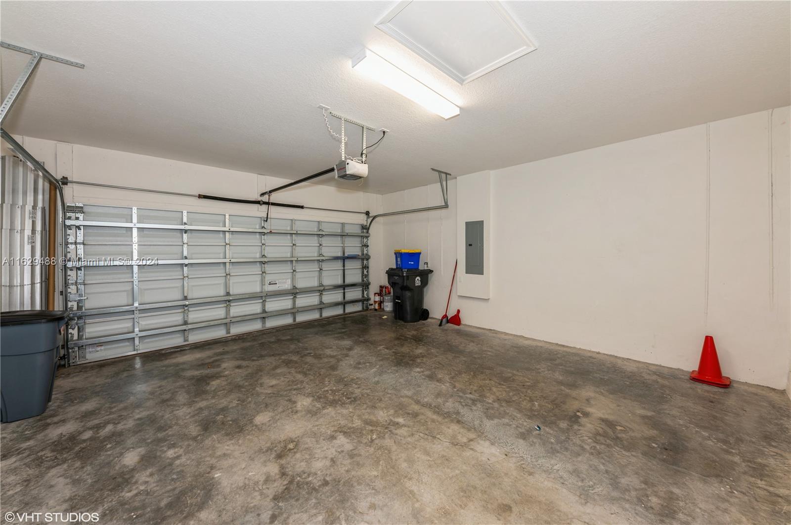 9008 Gulf Cove Dr Property Photo 13