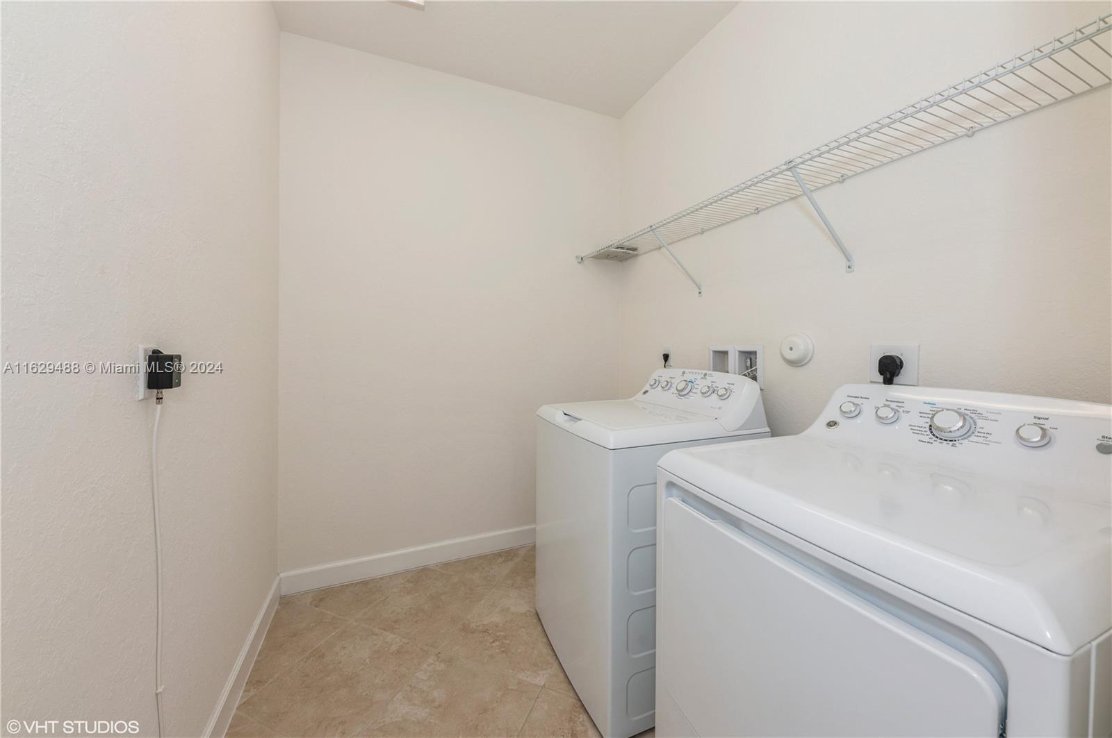 9008 Gulf Cove Dr Property Photo 14