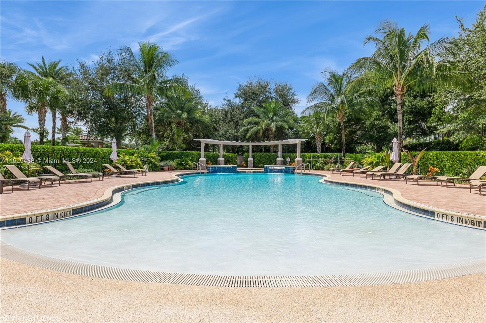 9008 Gulf Cove Dr Property Photo 15