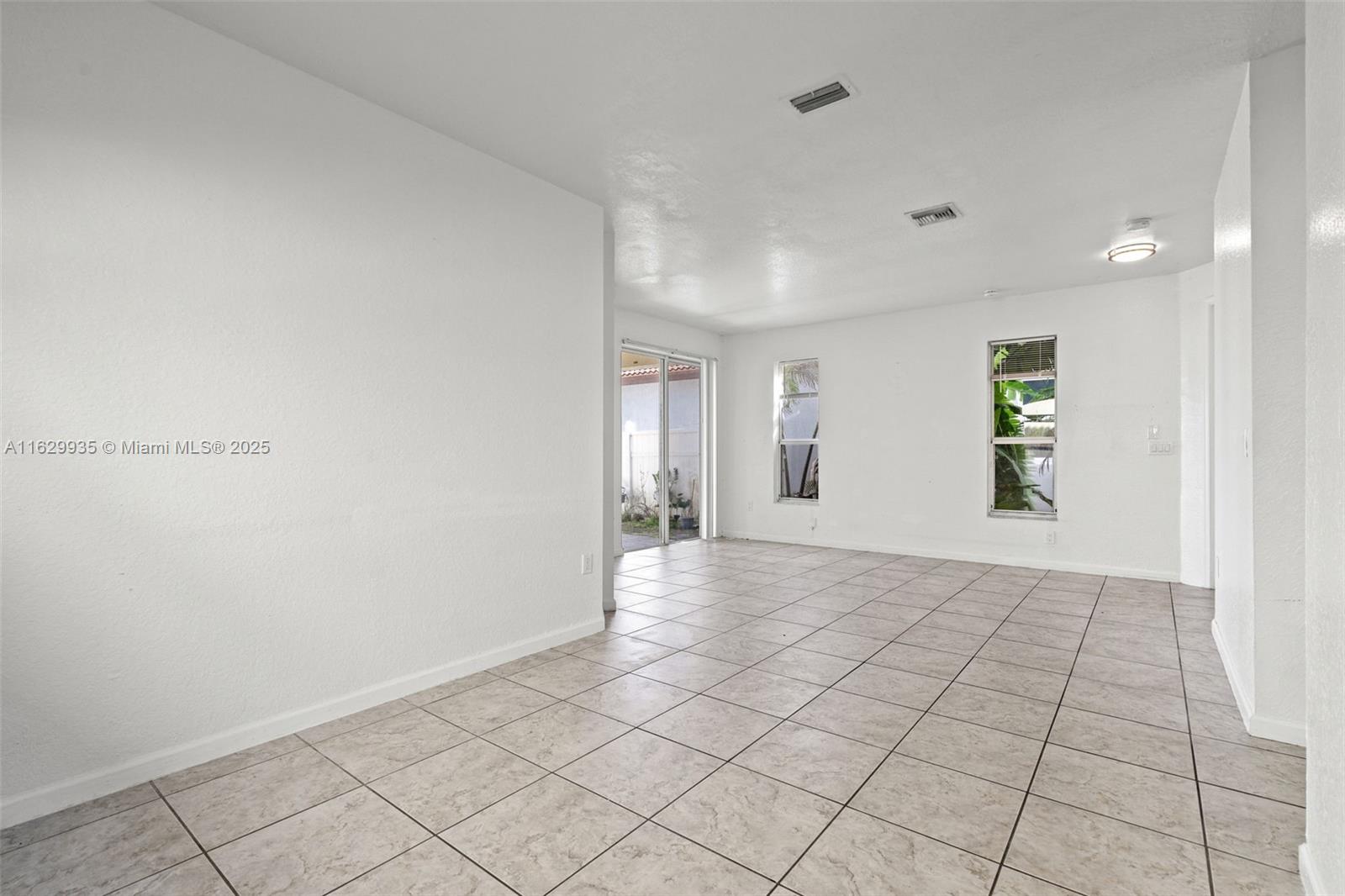 3911 Ne 13th Dr Property Photo 12