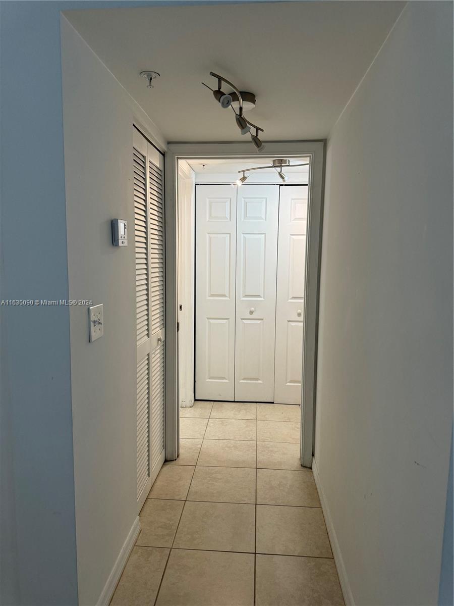 720 Sw 111th Ave 307 Property Photo 8