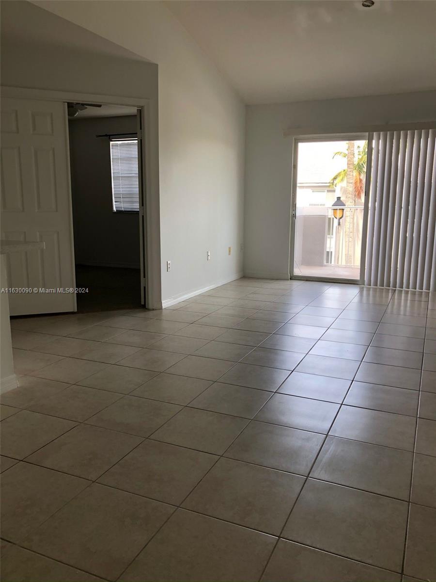 720 Sw 111th Ave 307 Property Photo 13
