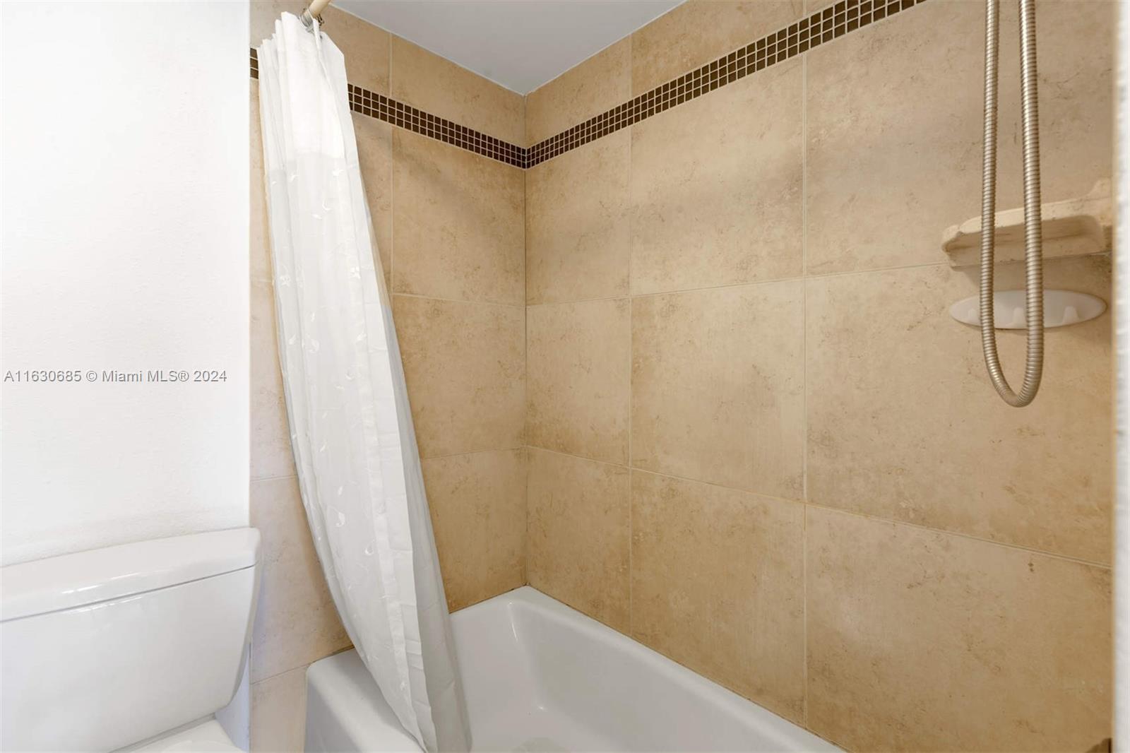 2935 Ne 163rd St 3f Property Photo 17