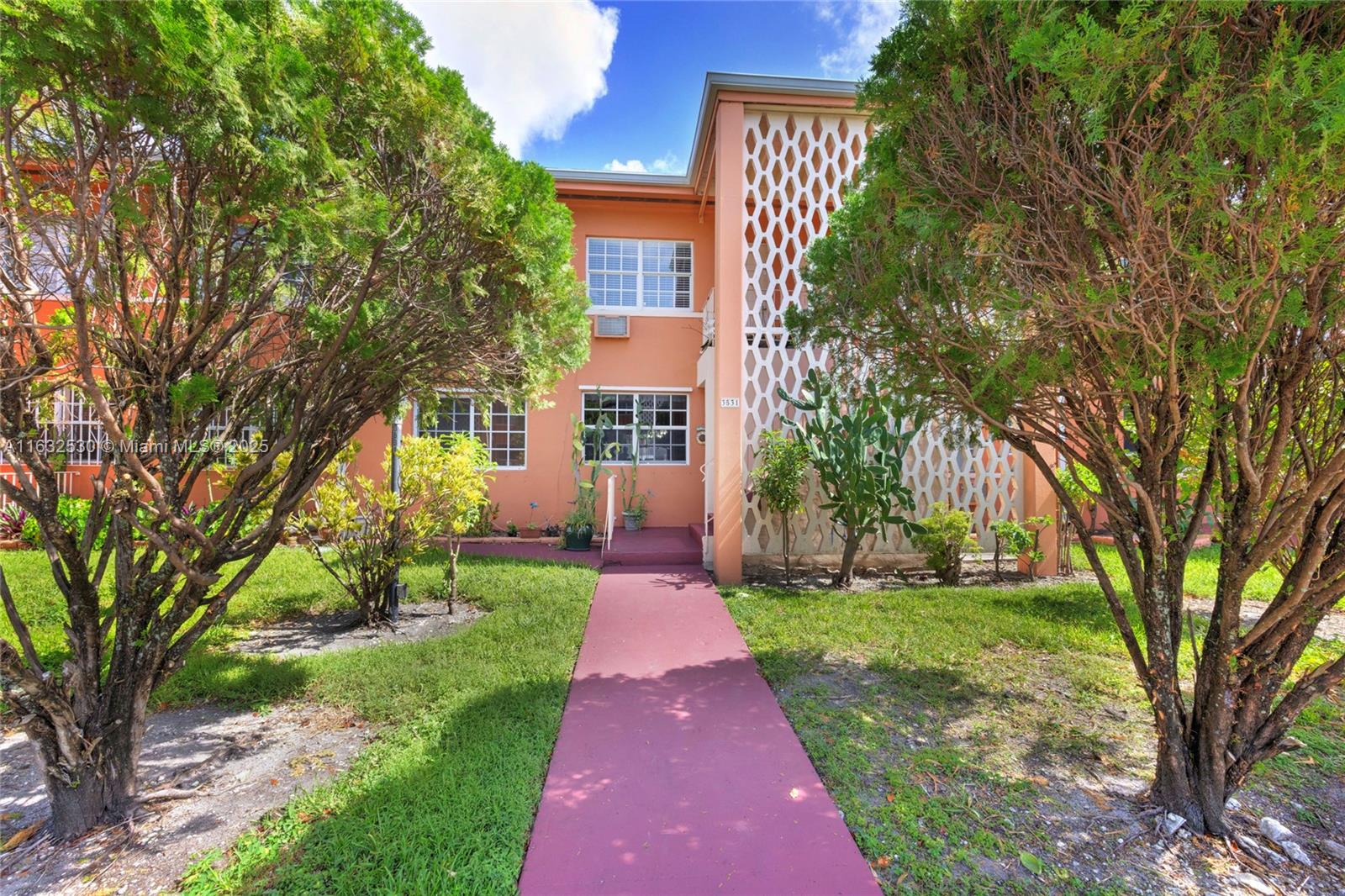 3531 Sw 10th St 5b Property Photo 4
