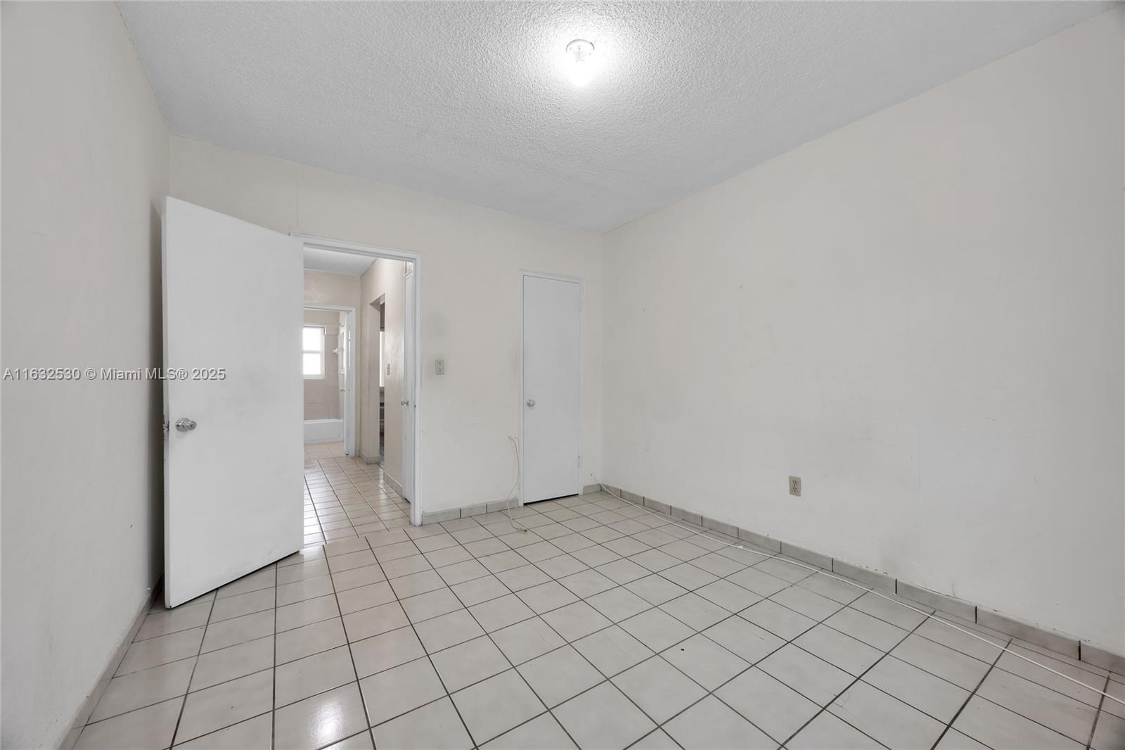 3531 Sw 10th St 5b Property Photo 12