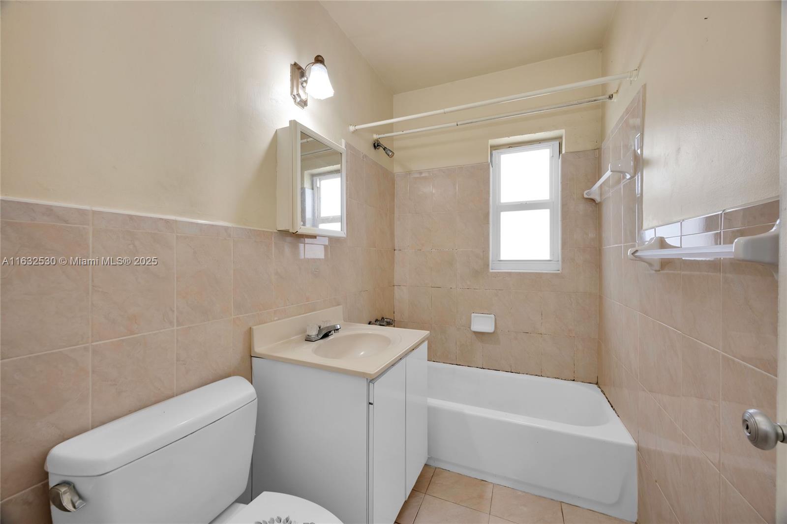 3531 Sw 10th St 5b Property Photo 14
