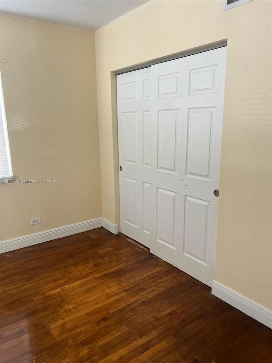 851 80 St 1 Property Photo 16