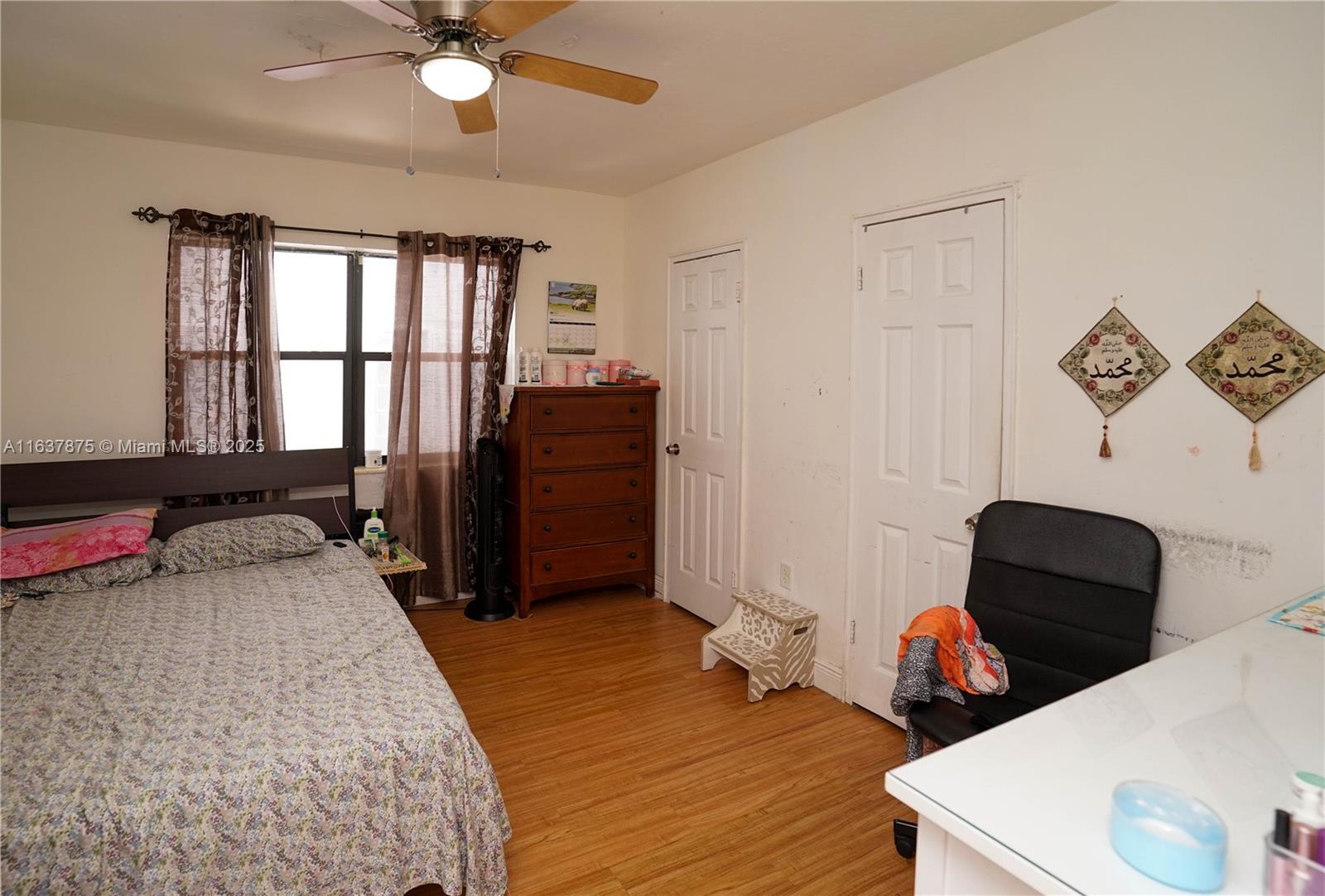 8321 Crespi Blvd Property Photo 37