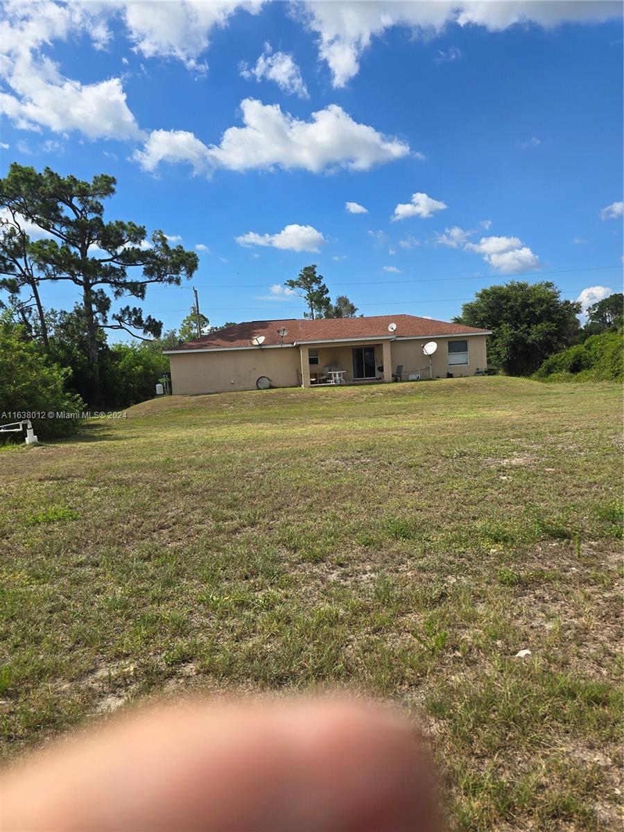466 Rewing St Property Photo 6