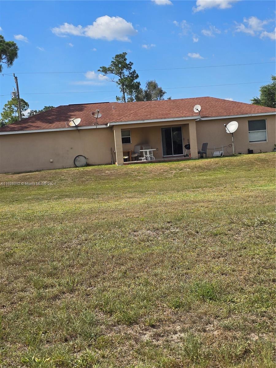 466 Rewing St Property Photo 7