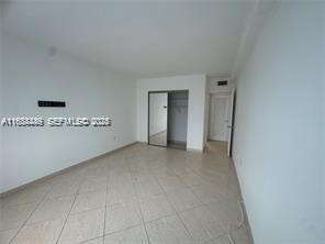 400 Kings Point Dr 320 Property Photo 25