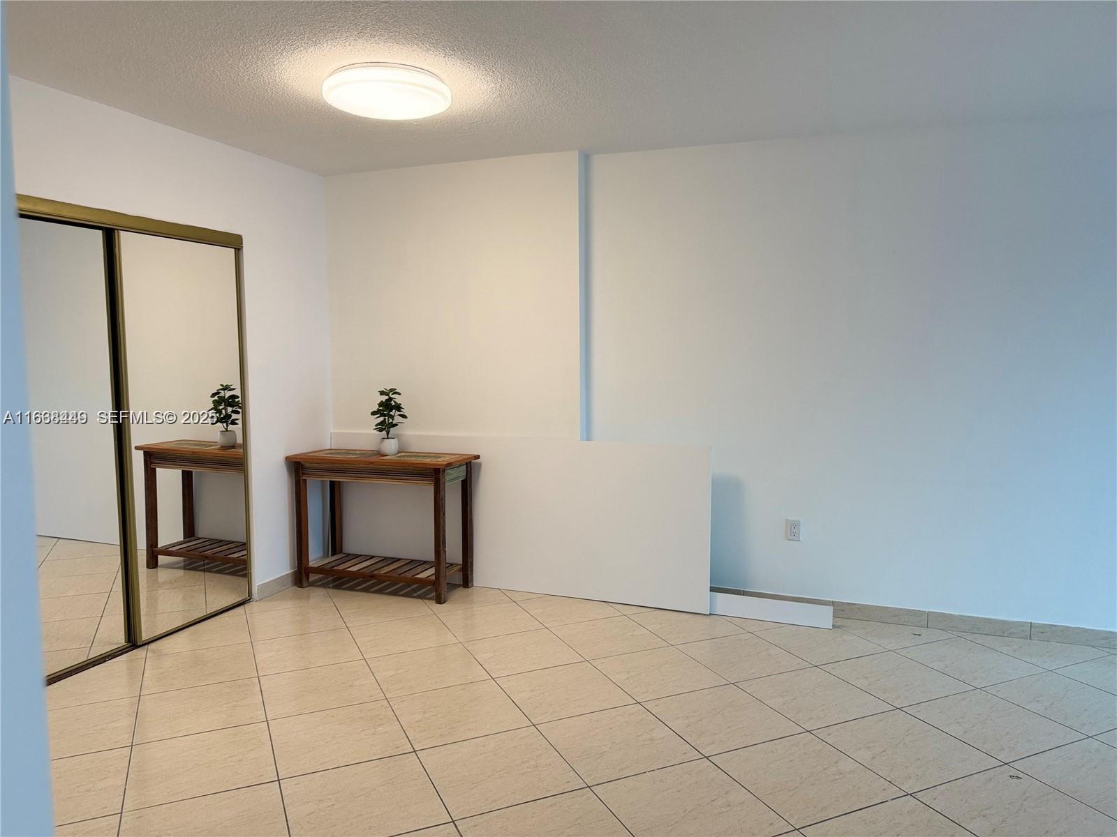 400 Kings Point Dr 320 Property Photo 32
