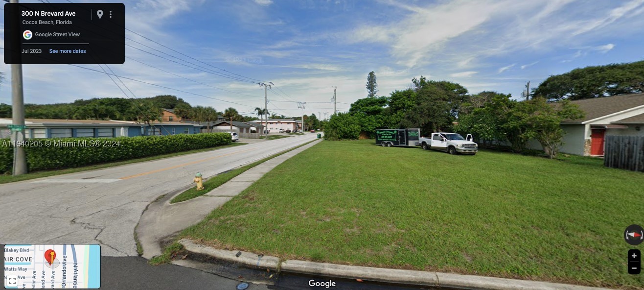 300 N Brevard Avenue Property Photo 12