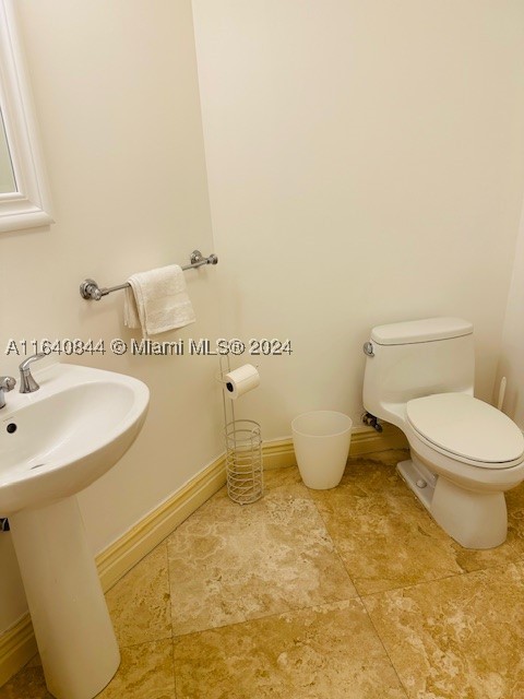 16699 Collins Ave 2006 Property Photo 32