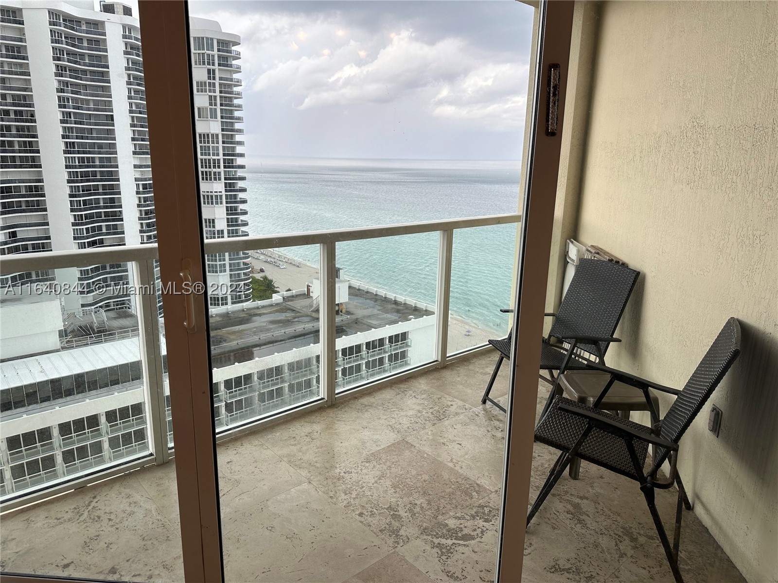 16699 Collins Ave 2006 Property Photo 36