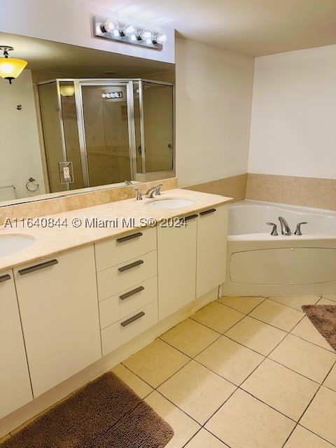 16699 Collins Ave 2006 Property Photo 41