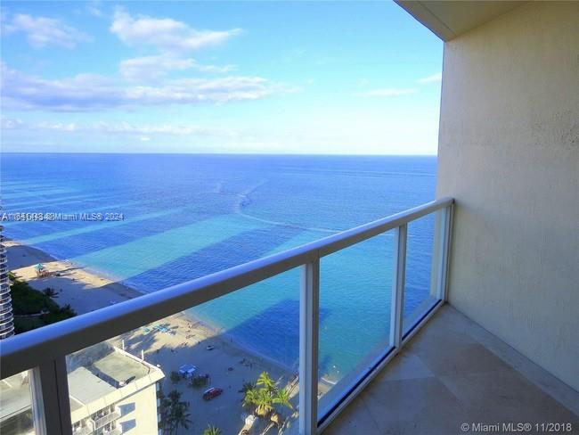 16699 Collins Ave 2409 Property Photo 2