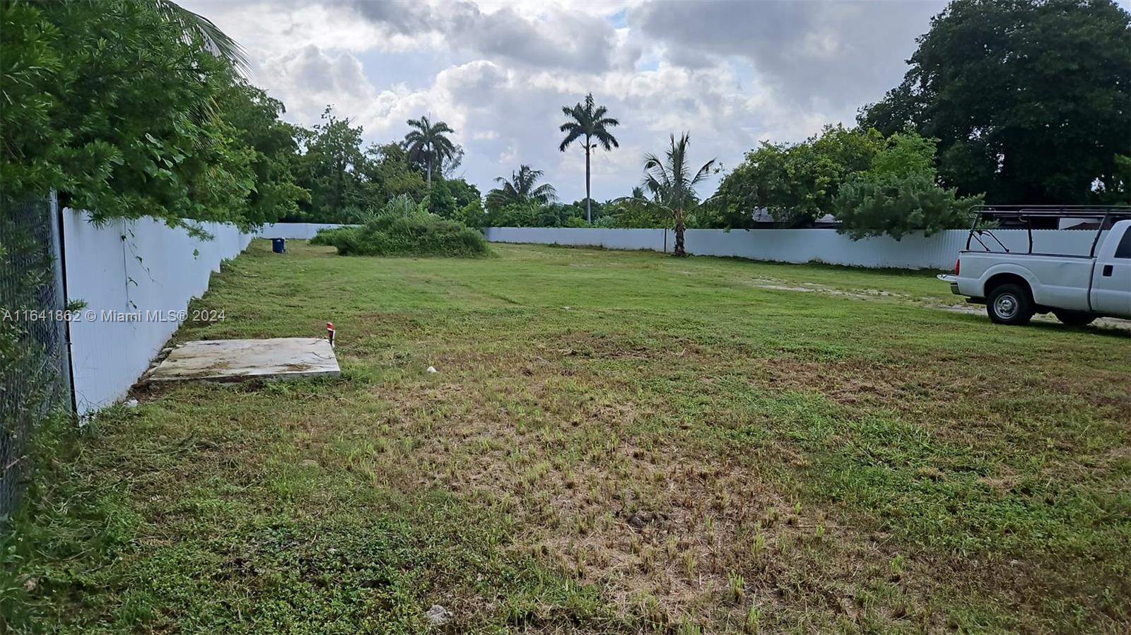 10924 Nw 18th Ave Property Photo 1