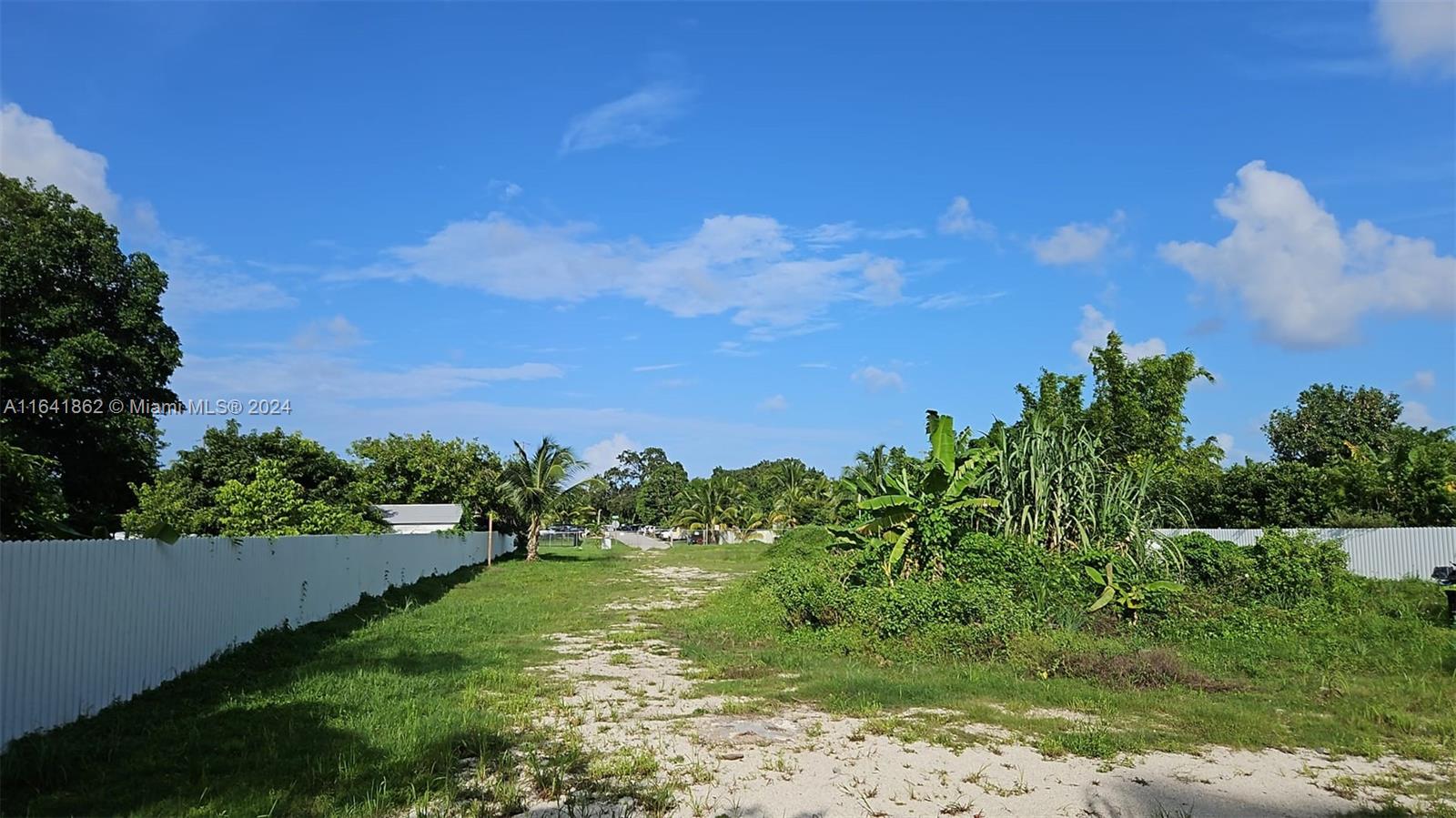 10924 Nw 18th Ave Property Photo 10