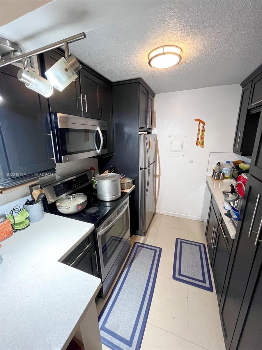 633 S Royal Poinciana Blvd A106 Property Photo 1