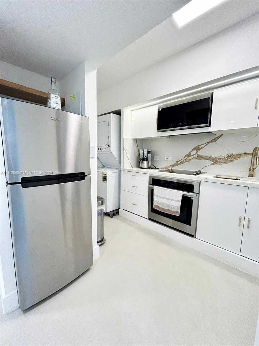 100 Lincoln Rd 445 Property Photo 7