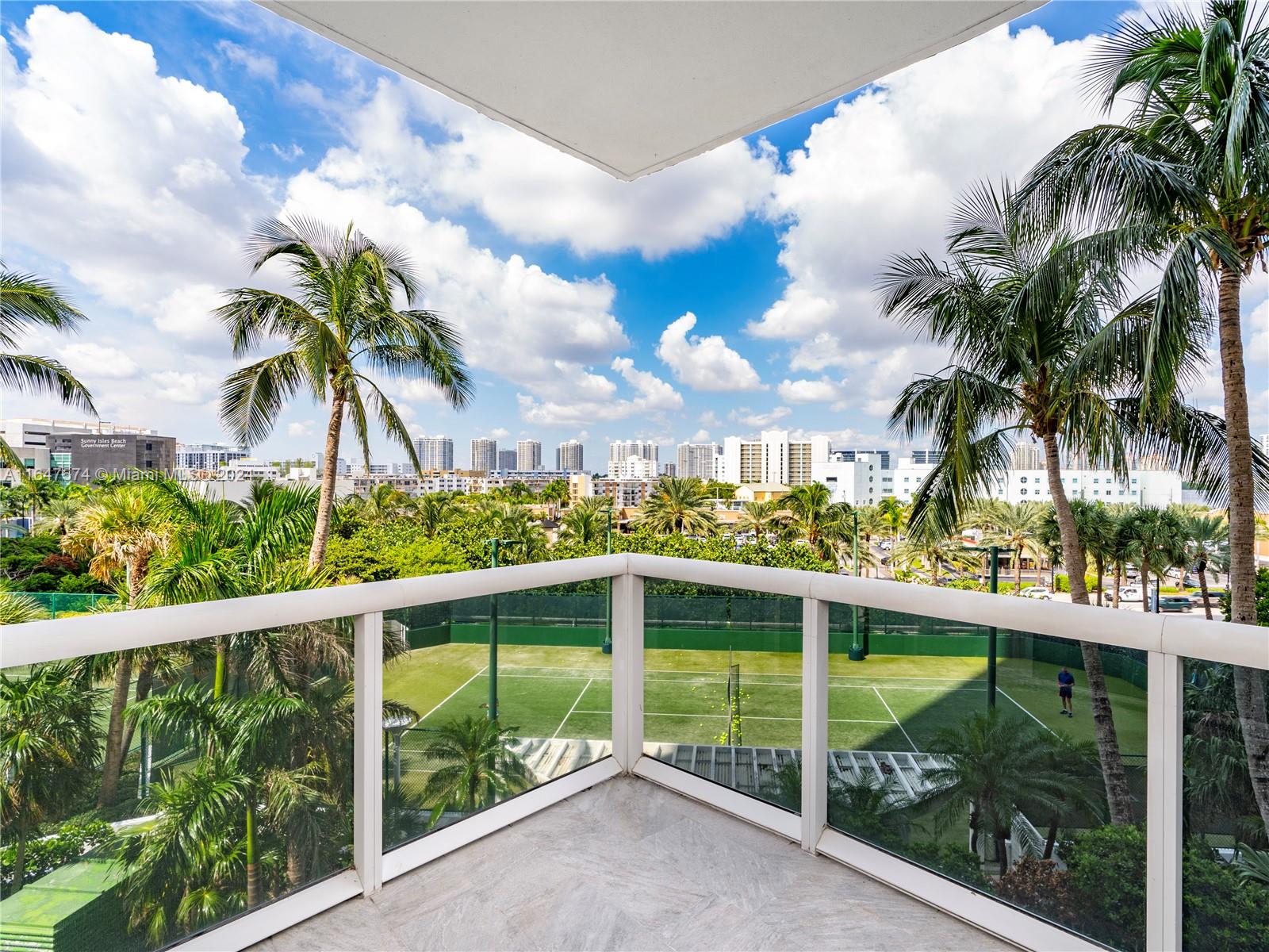 18101 Collins Ave 601 Property Photo 14