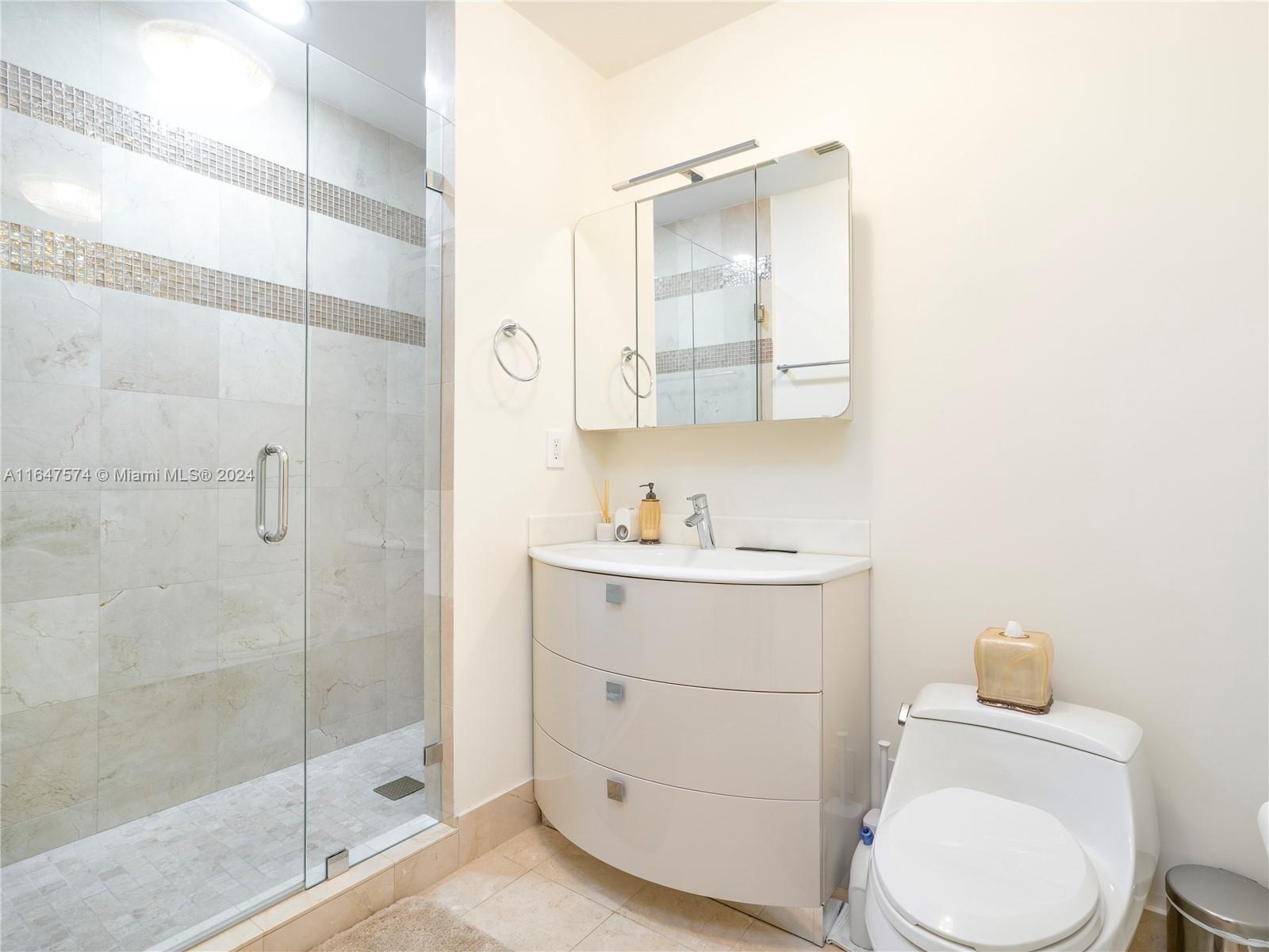 18101 Collins Ave 601 Property Photo 17