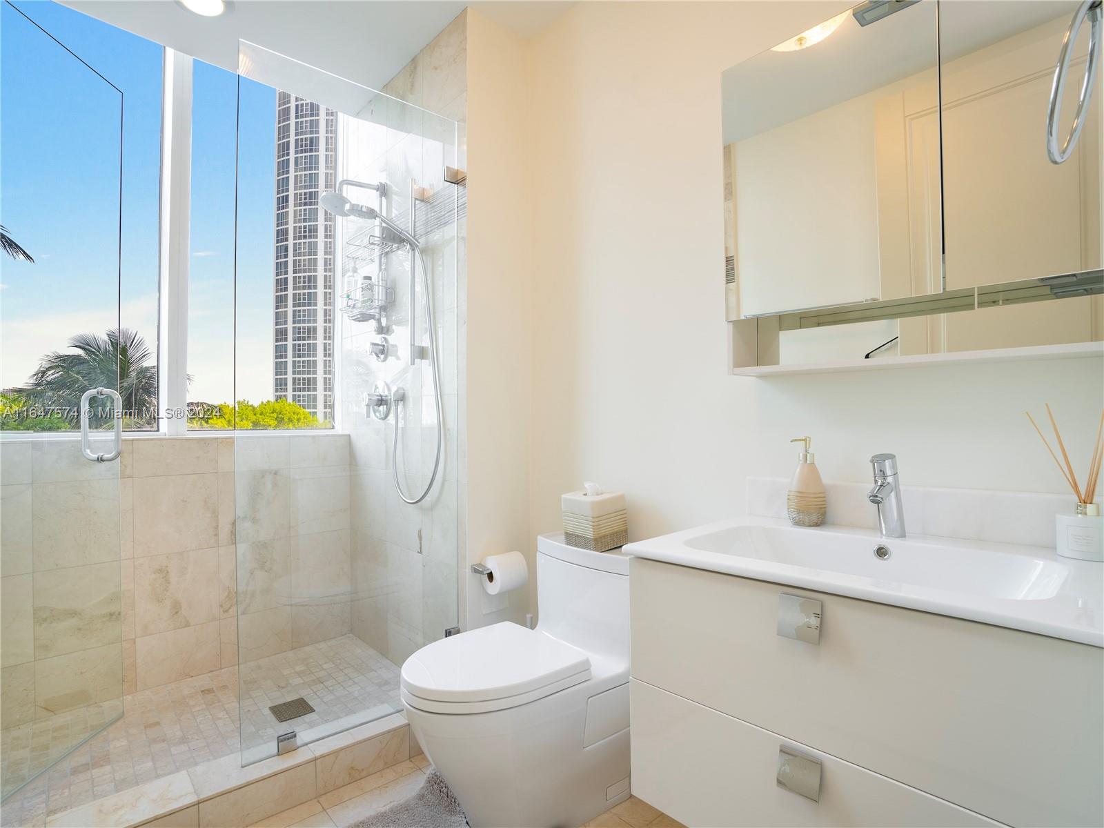 18101 Collins Ave 601 Property Photo 19