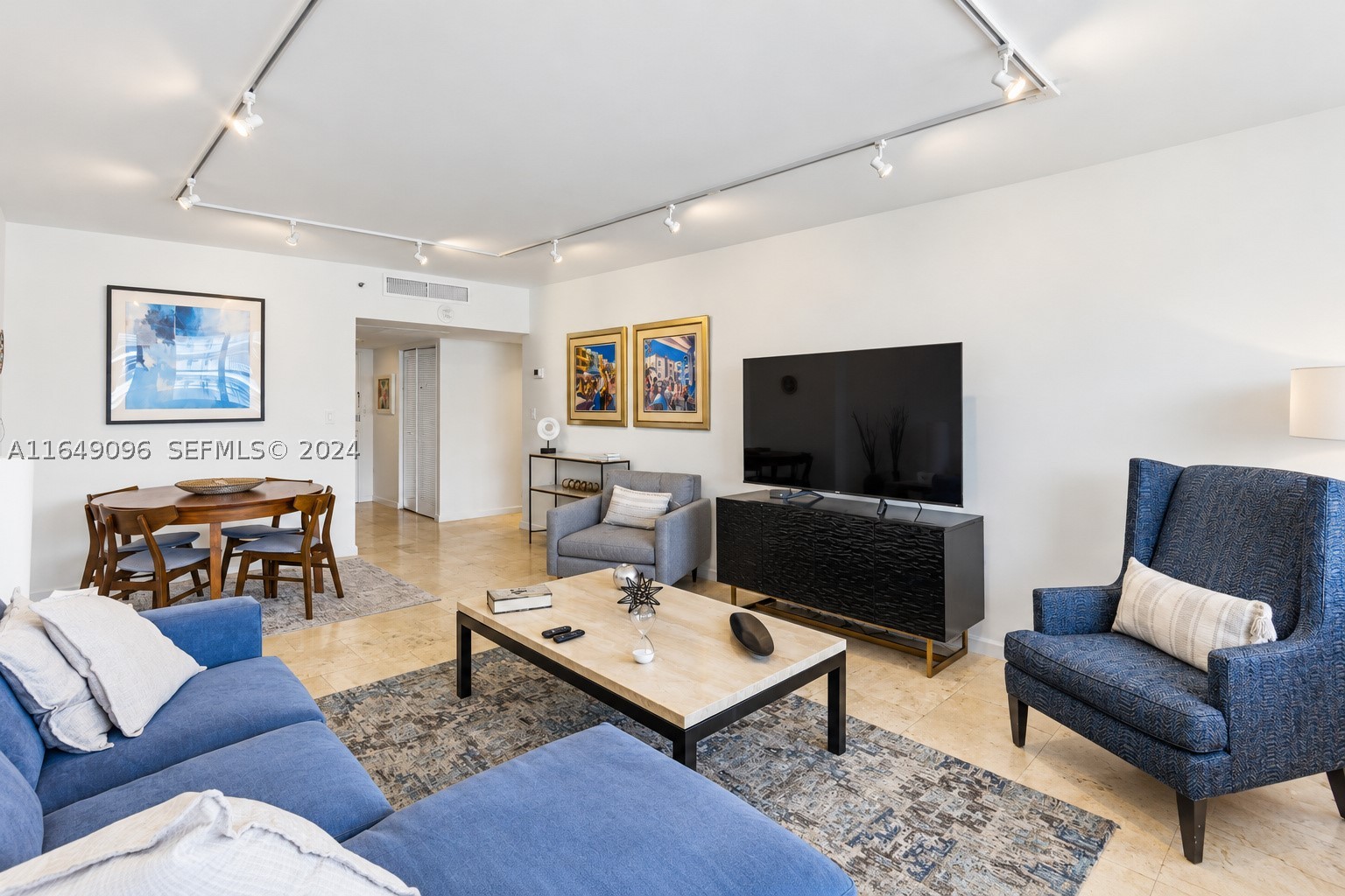 A11649096 Property Photo 3