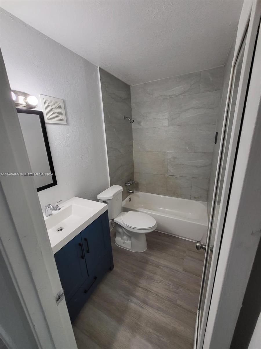 14100 Nw 6th Ct 109 Property Photo 3