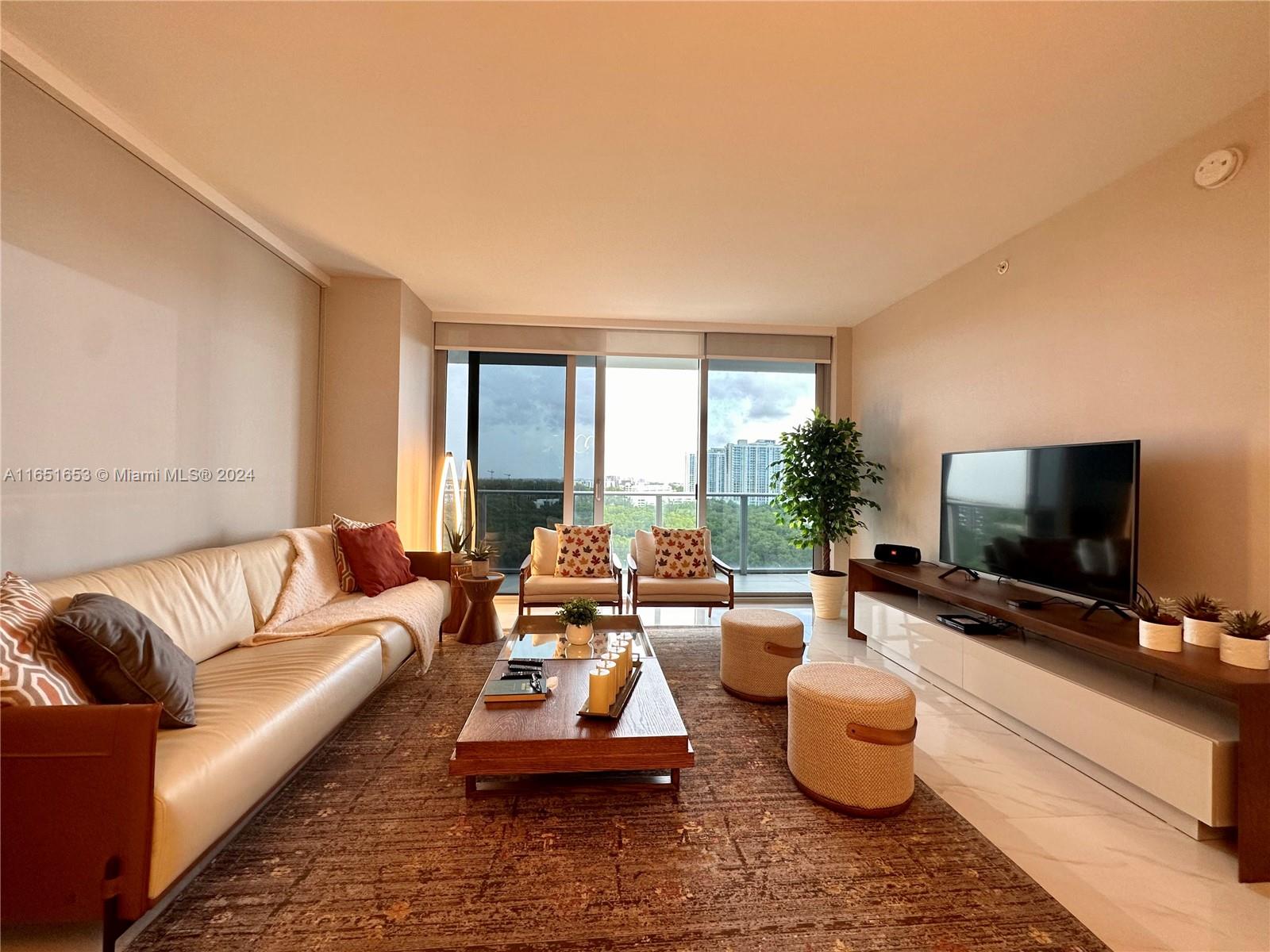 16385 Biscayne Blvd 1201 Property Photo 13