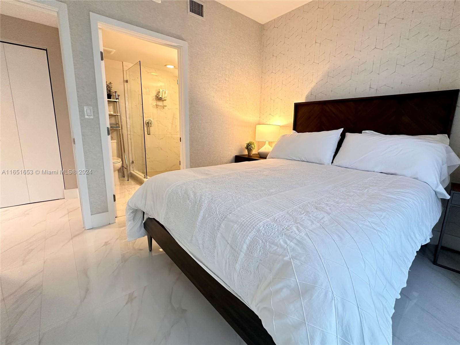 16385 Biscayne Blvd 1201 Property Photo 28