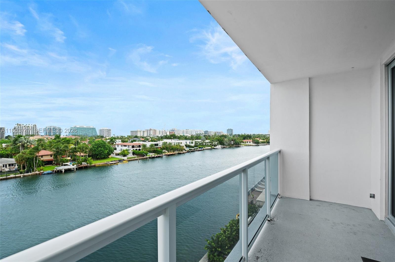 9381 E Bay Harbor Dr 603s Property Photo 4