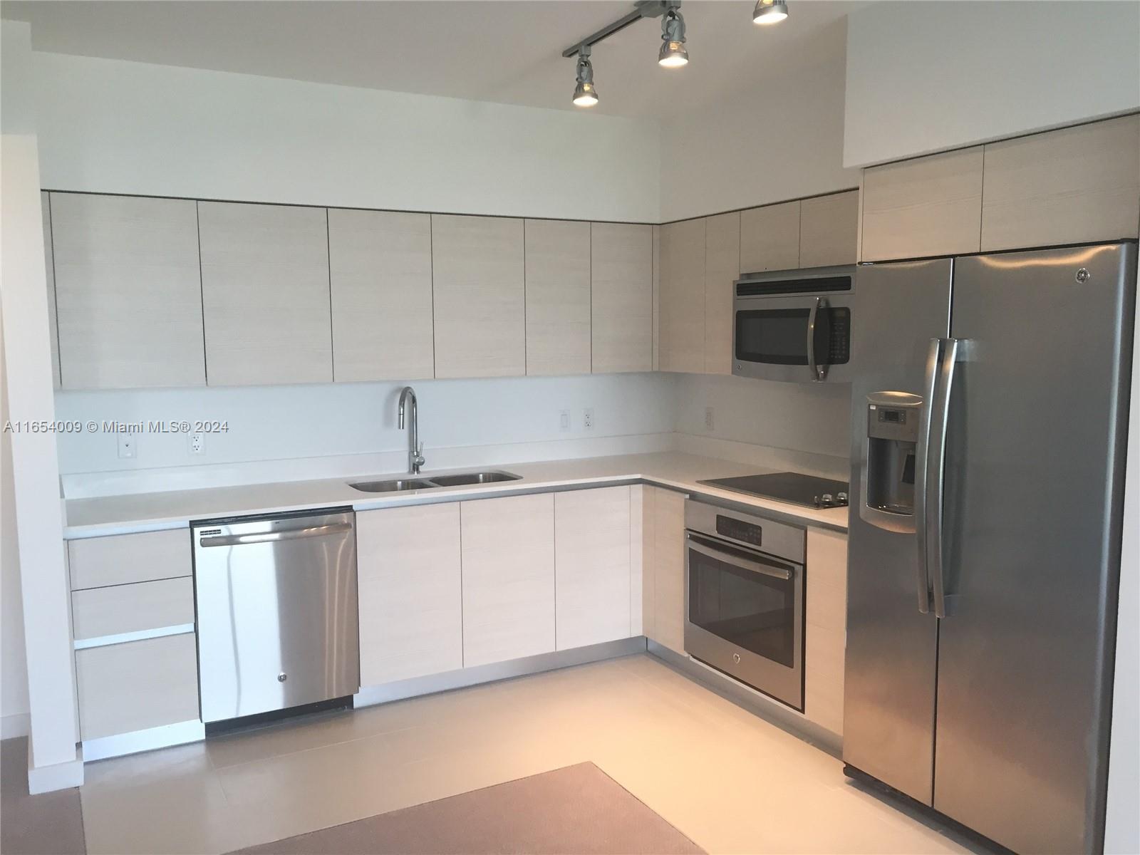 4250 Biscayne Blvd 1211 Property Photo 1
