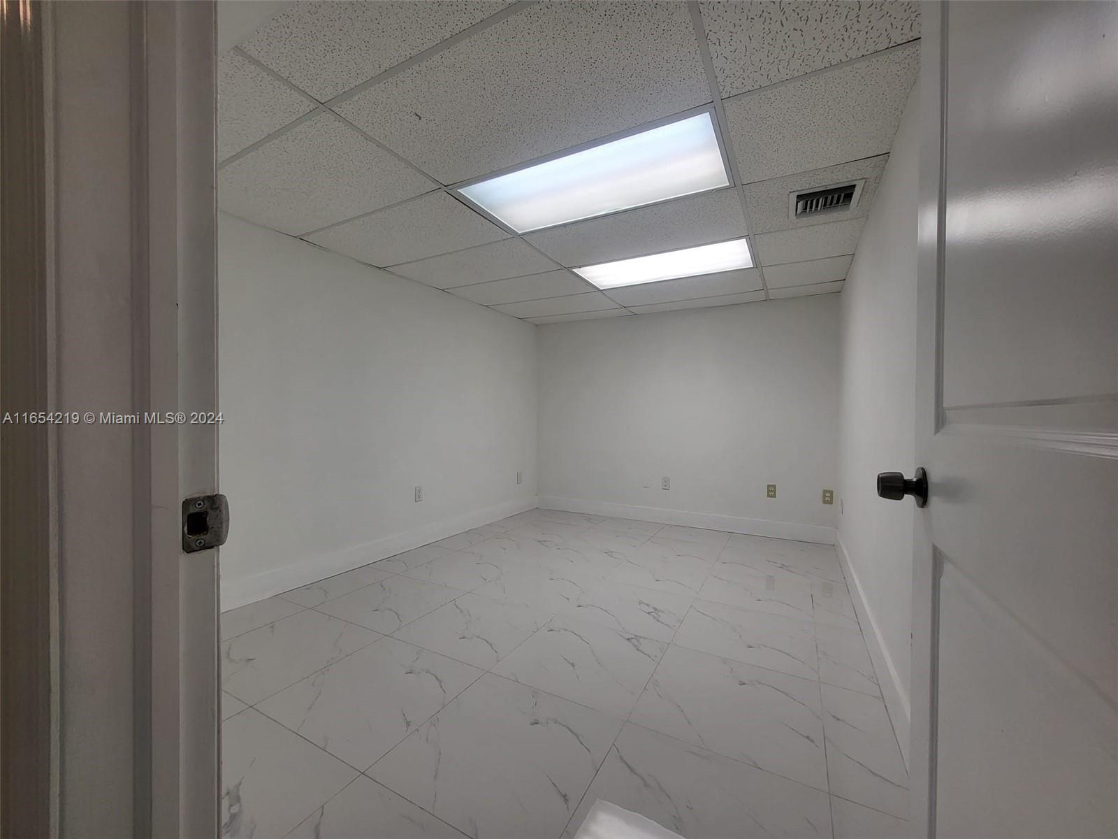 13499 Biscayne Blvd #cu203 Property Photo 8