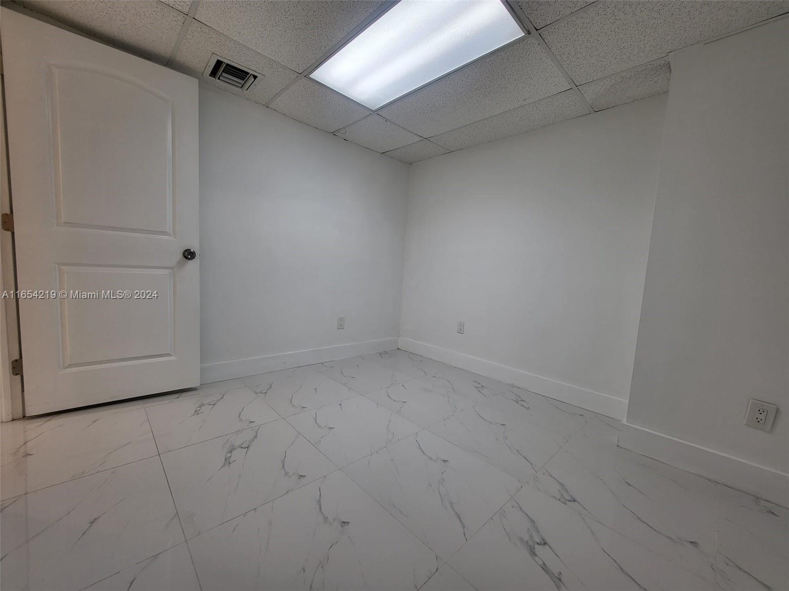 13499 Biscayne Blvd #cu203 Property Photo 14