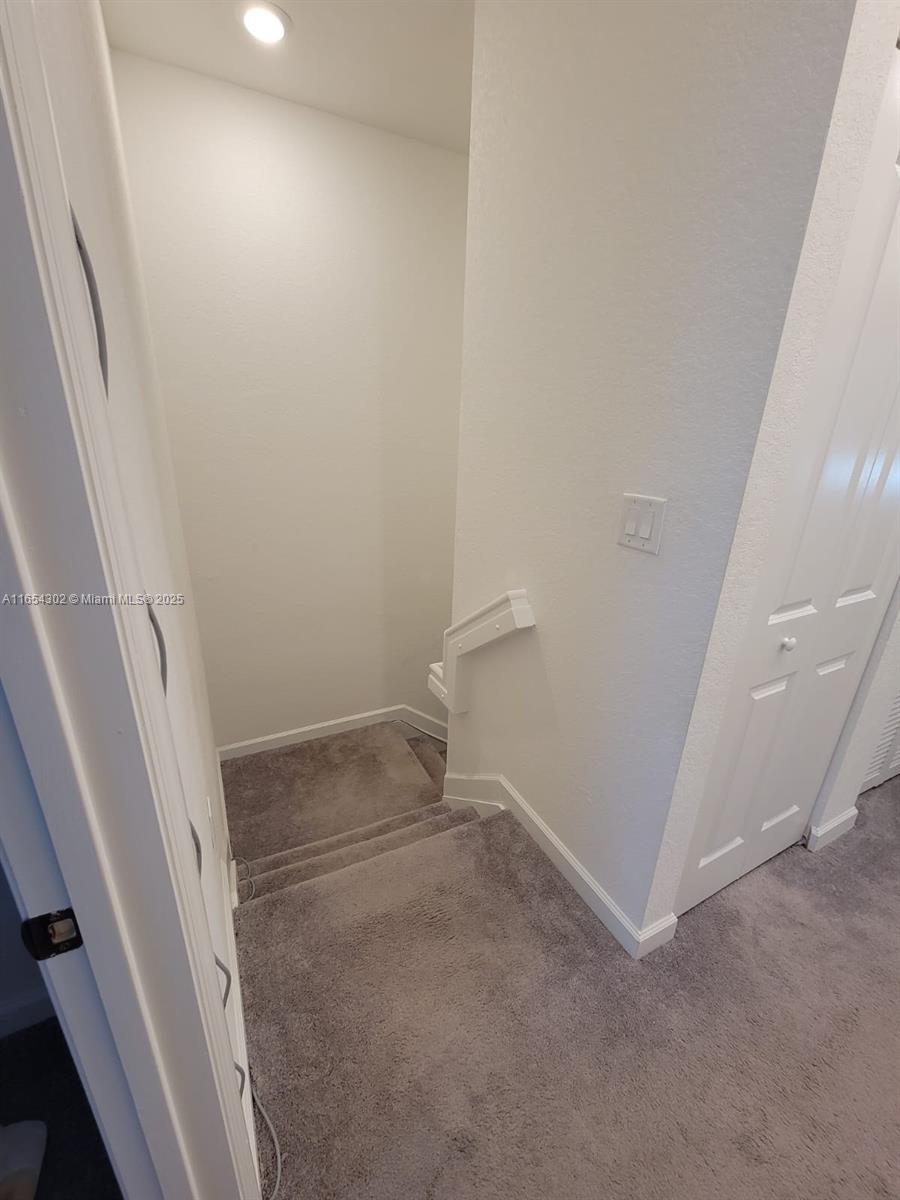 1483 Se 26th Ter 1483 Property Photo 13