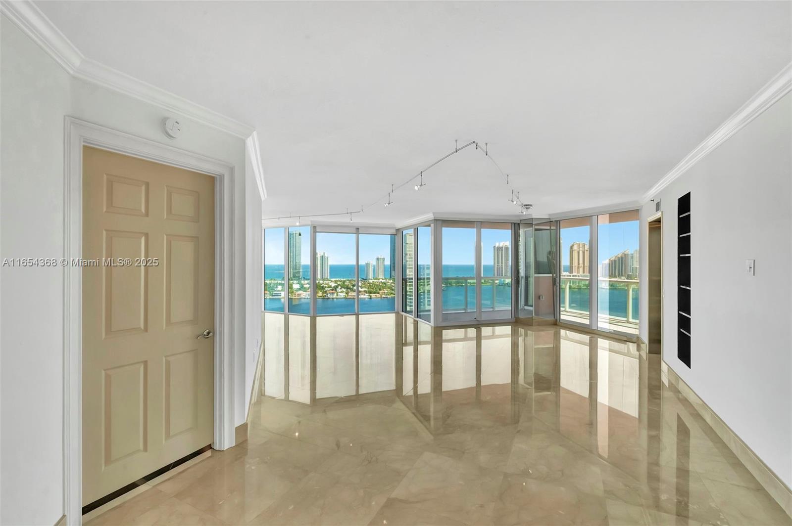 3370 Hidden Bay Dr 2708 Property Photo 18