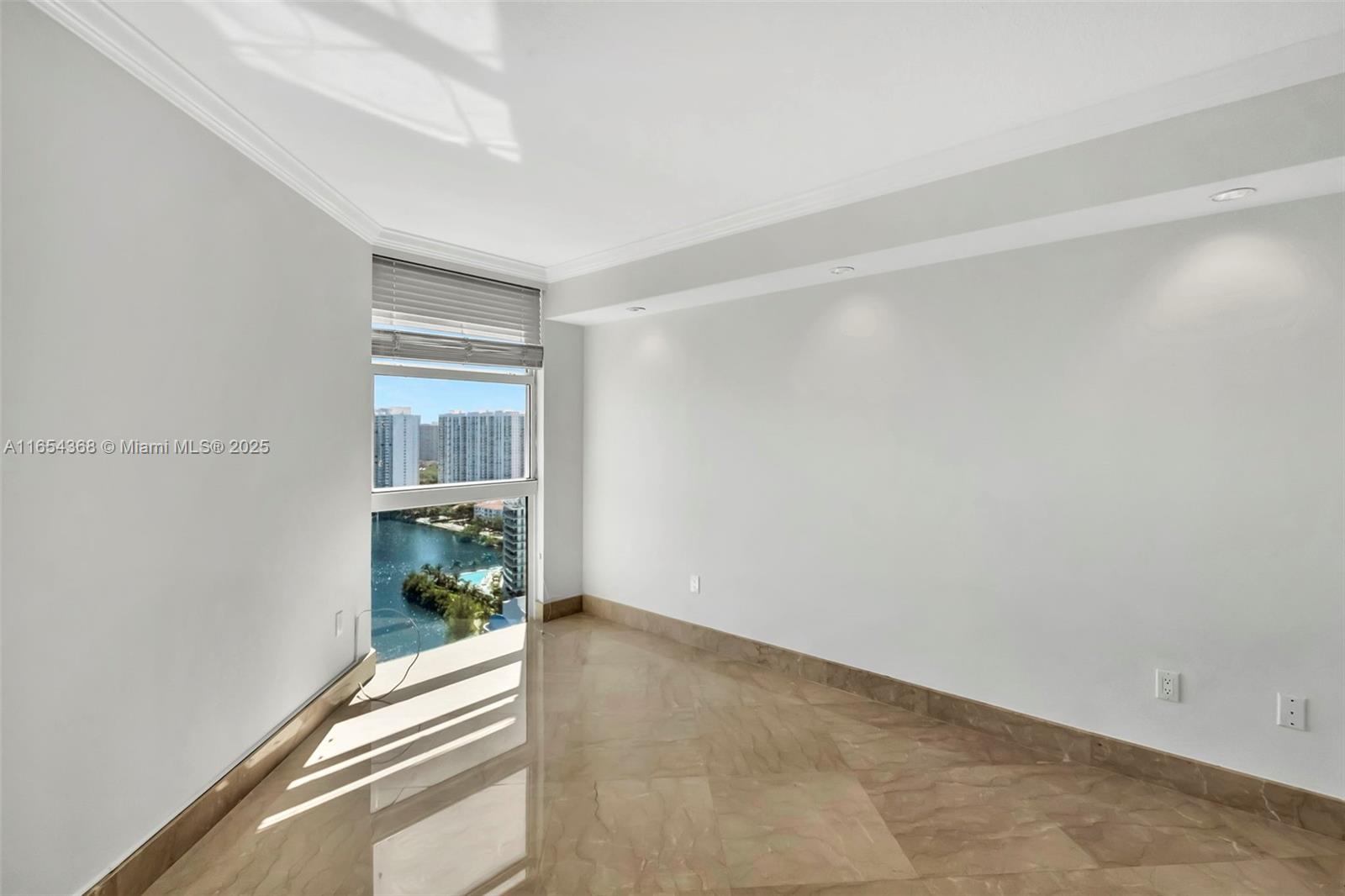 3370 Hidden Bay Dr 2708 Property Photo 37