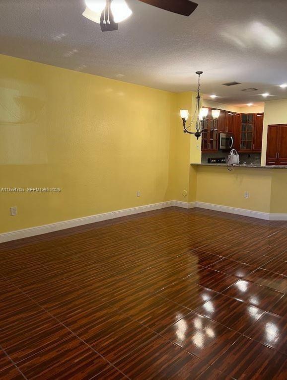6407 Catalina Ln 6407 Property Photo 5