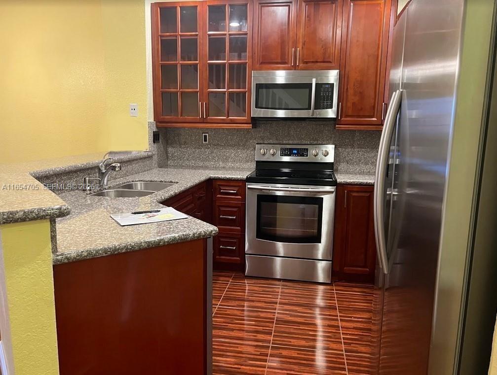 6407 Catalina Ln 6407 Property Photo 7