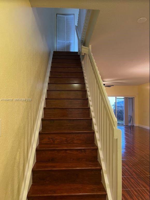 6407 Catalina Ln 6407 Property Photo 10