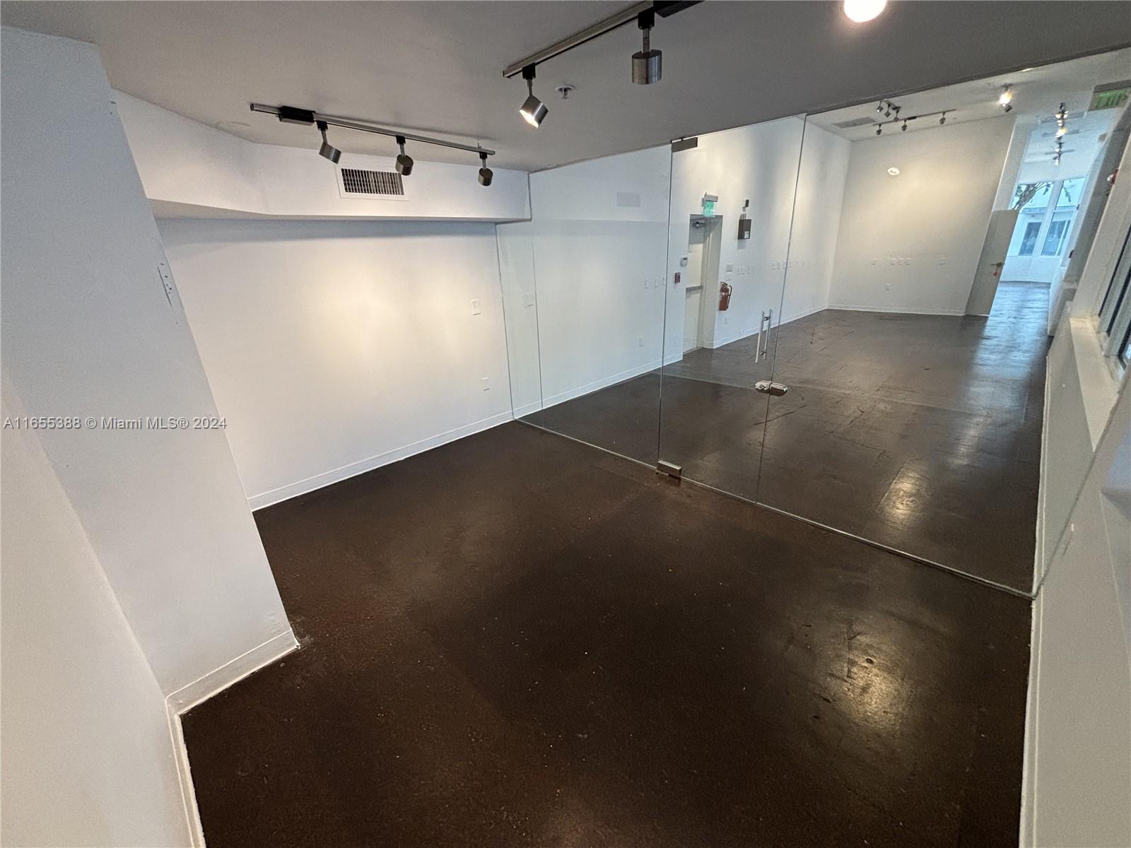 6701 Biscayne Blvd Property Photo 11